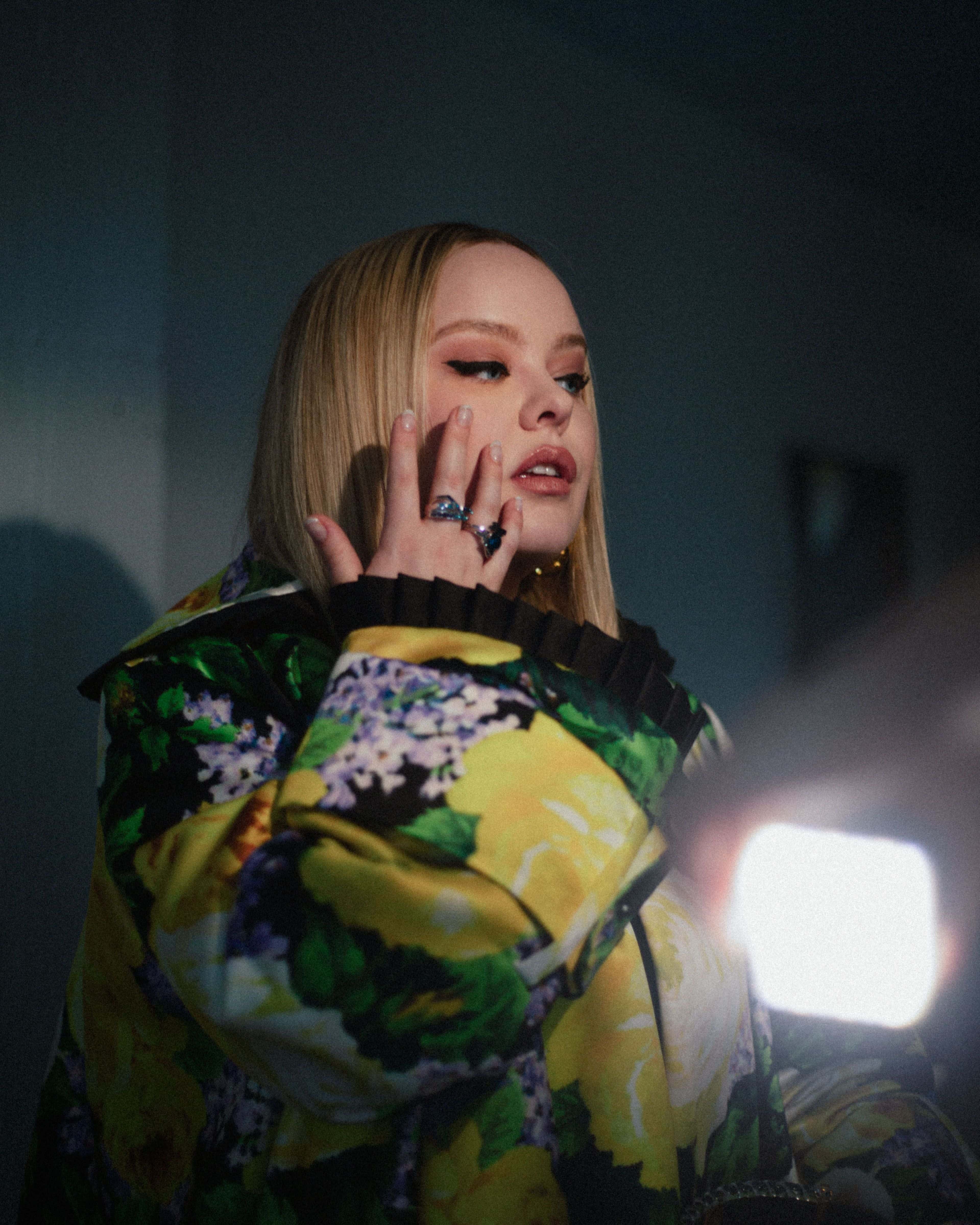 Scrolling selection of images 7