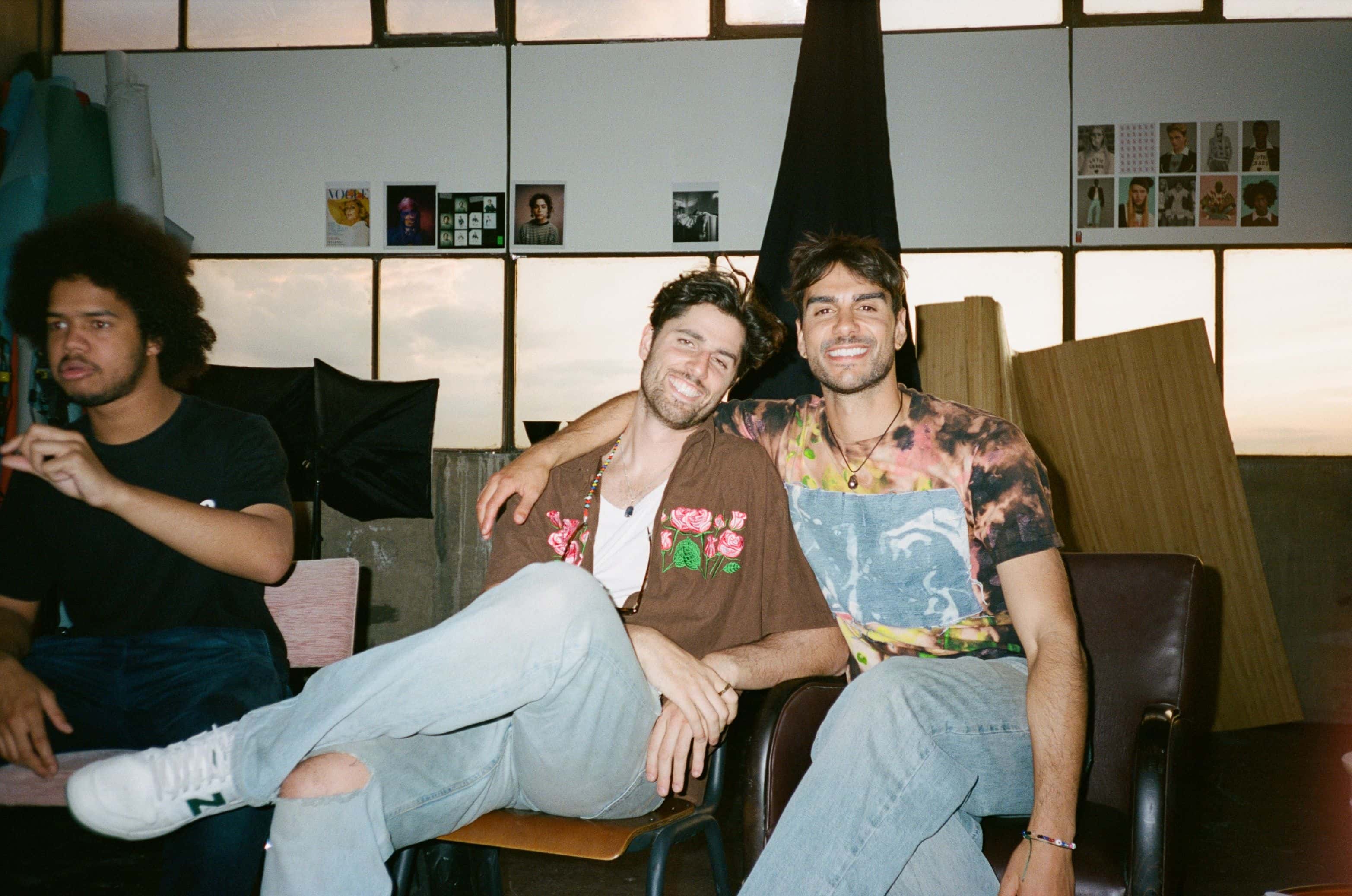 Scrolling selection of images 1