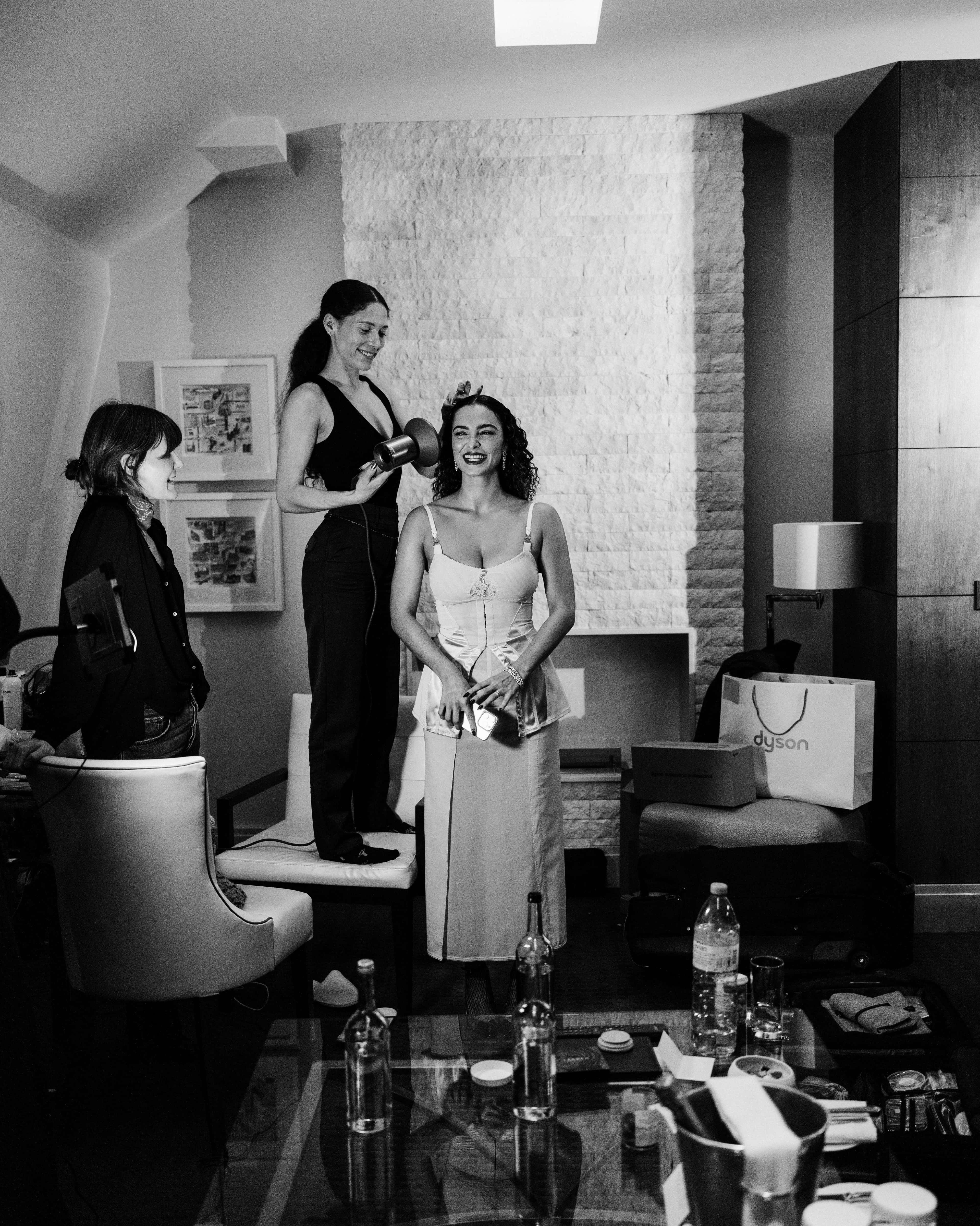 Scrolling selection of images 1